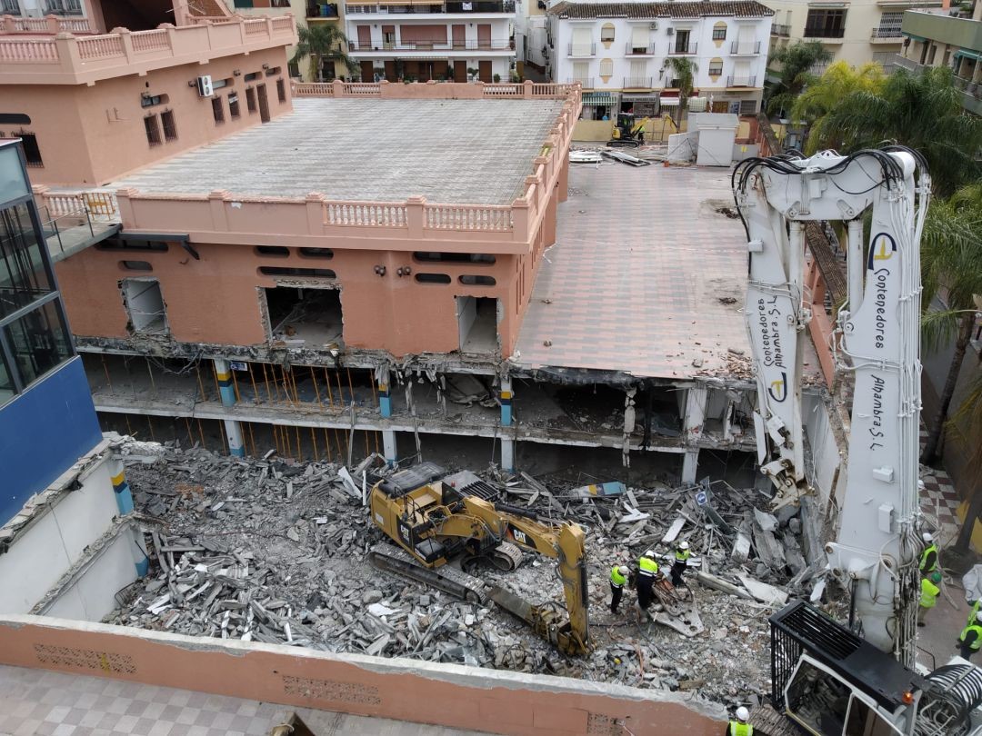 Se consuma la exclusin de las empresas sexitanas en la ejecucin de las obras del mercado.